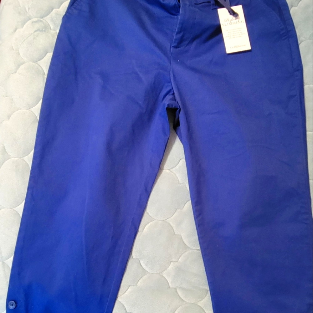 Women's  crops blue croft and barrow